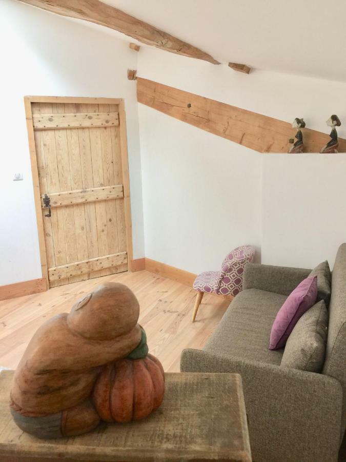 Apartamento Magnificent Renovated Farmhouse - 10 Min A7 - Anneyron Exterior foto