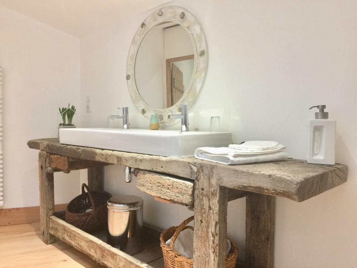 Apartamento Magnificent Renovated Farmhouse - 10 Min A7 - Anneyron Exterior foto